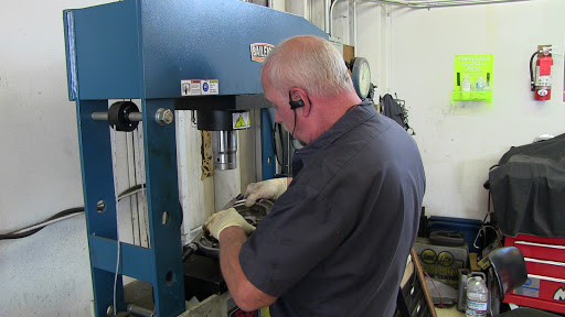 Auto Repair Shop «Integrity Auto: Independent Toyota, Lexus, & Scion Specialists», reviews and photos, 539 SE 122nd Ave, Portland, OR 97233, USA