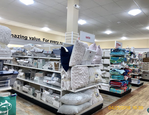 Home Goods Store «HomeGoods», reviews and photos, 7350 NE Butler St, Hillsboro, OR 97124, USA