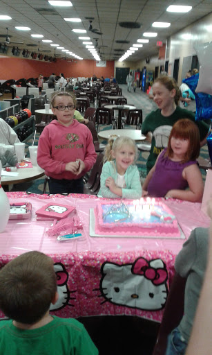 Bowling Alley «Dixie Bowl», reviews and photos, 10526 Dixie Hwy, Louisville, KY 40272, USA