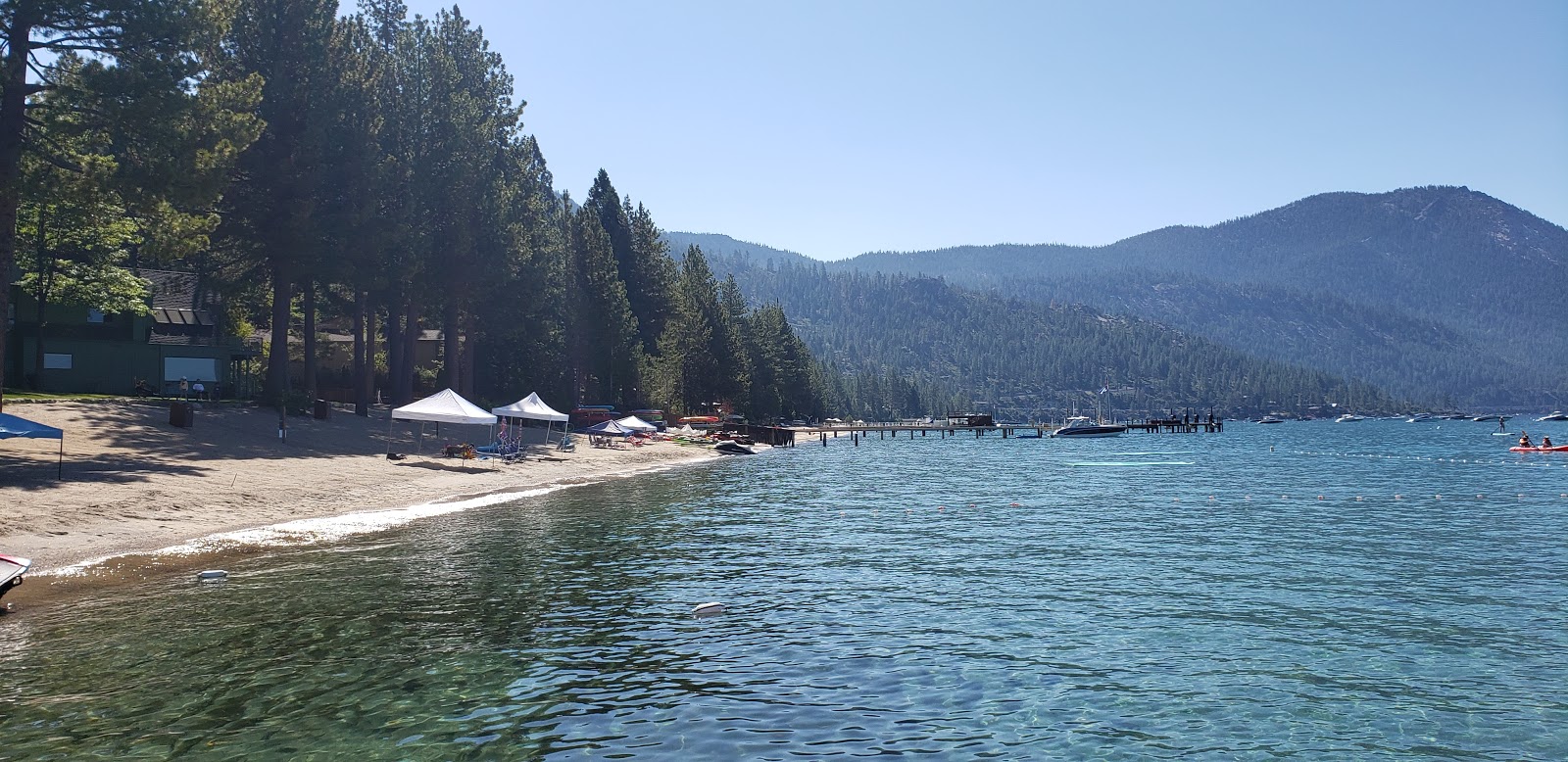 Incline Beach'in fotoğrafı - rahatlamayı sevenler arasında popüler bir yer