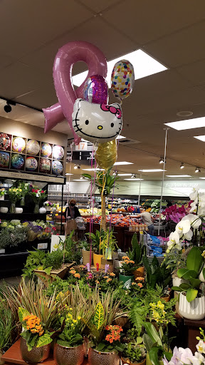 Grocery Store «Quality Food Center», reviews and photos, 1009 Monroe Ave, Enumclaw, WA 98022, USA