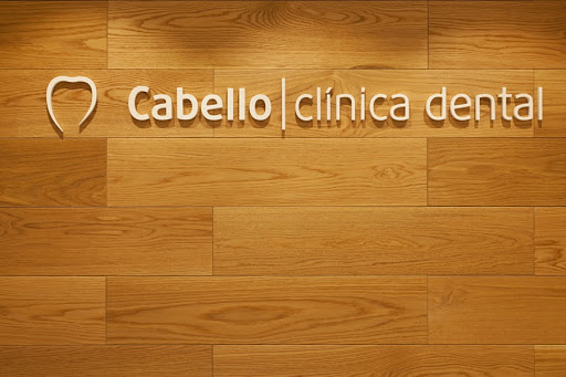 Clínica Dental Cabello - ,1°A, Av. de la Constitución, 19, 29670 San Pedro Alcántara, Marbella, Málaga