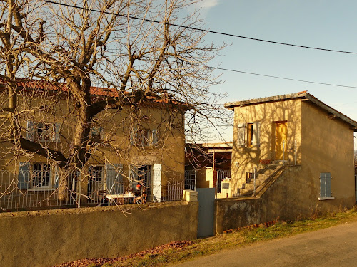 Lodge La Clef Des Puys - Gites En Auvergne Sermentizon