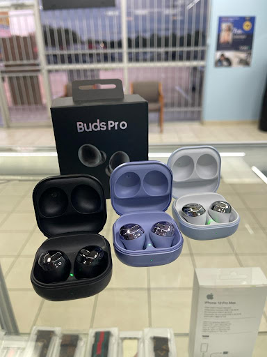 Cell Phone Store «Cell Repair», reviews and photos, 12579 Richmond Ave, Houston, TX 77082, USA