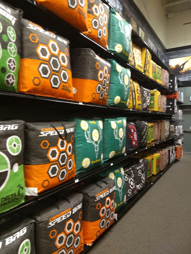 Outdoor Sports Store «Field & Stream», reviews and photos, 5215 Century Ave, Kalamazoo, MI 49006, USA