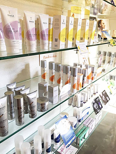 Beauty Salon «Alpine Ridge Salon & Day Spa», reviews and photos, 27905 Meadow Dr, Evergreen, CO 80439, USA