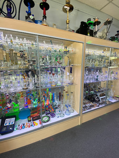 Tobacco Shop «Fontana Smoke Shop», reviews and photos, 9810 Sierra Ave A2, Fontana, CA 92335, USA