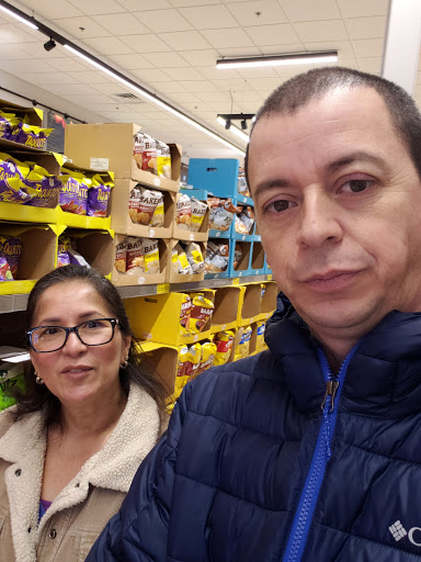 Shopping Mall «Vista Shopping Center», reviews and photos, 1080 W Patrick St, Frederick, MD 21703, USA