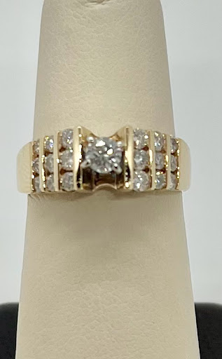 Pawn Shop «Paramount Pawn and Jewelry», reviews and photos, 10660 US-1, Port St Lucie, FL 34952, USA