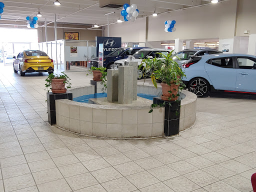 Car Dealer «World Car Kia South», reviews and photos, 7915 Interstate 35 Access Rd, San Antonio, TX 78224, USA