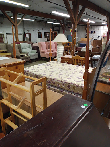 Thrift Store «Sweet Repeats Thrift Store», reviews and photos, 499 E Walnut St, North Wales, PA 19454, USA