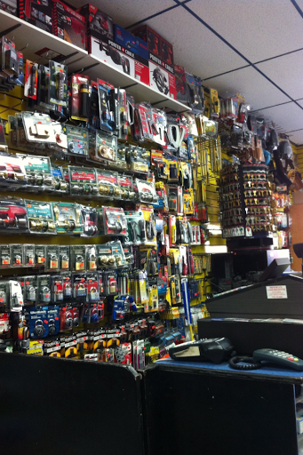 Hardware Store «Carmella Hardware & Paint», reviews and photos, 302 Kings Hwy, Brooklyn, NY 11223, USA