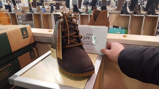 Shoe Store «DSW Designer Shoe Warehouse», reviews and photos, 28700 Telegraph Rd, Southfield, MI 48034, USA