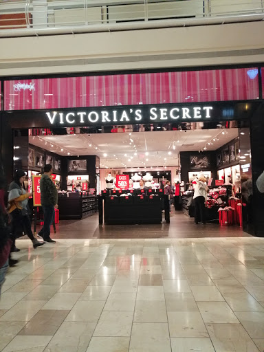 Victoria's Secret & PINK