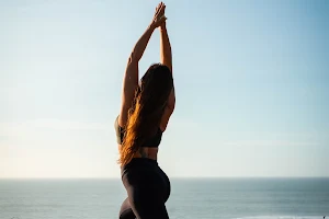 Yoga - Surf therapist image
