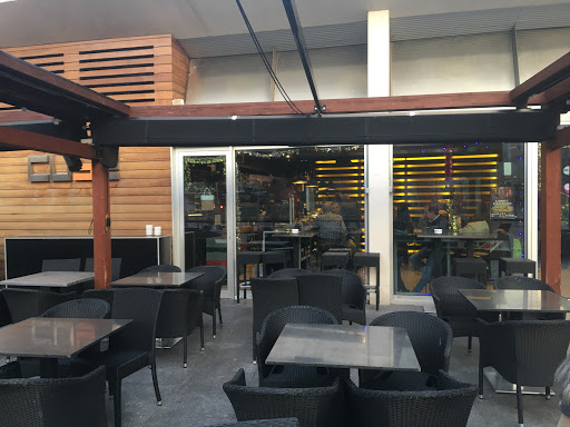 RESTAURANTE CUBE