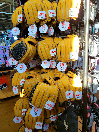 Sporting Goods Store «Sports Basement Berkeley», reviews and photos, 2727 Milvia St, Berkeley, CA 94703, USA