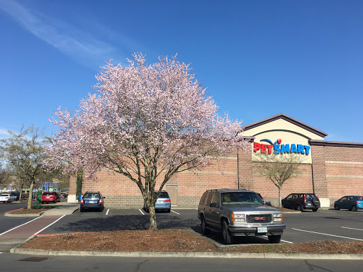 Pet Supply Store «PetSmart», reviews and photos, 8315 SW Jack Burns Blvd, Wilsonville, OR 97070, USA