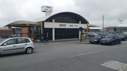Hertz Aluguer de Viaturas - Porto (Aeroporto)