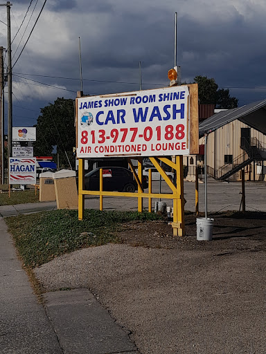 Show Room Shine en Tampa