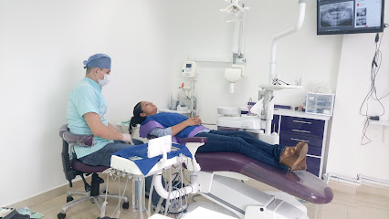 Consultorio Dental Mega Dent -Dr. David Mercado Vargas y Dra. Lizbeth García Martínez-
