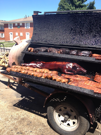 Barbecue Restaurant «Bradford BBQ Restaurant, Taproom, & Growler Bar», reviews and photos, 2220 Nicholasville Rd #101, Lexington, KY 40503, USA