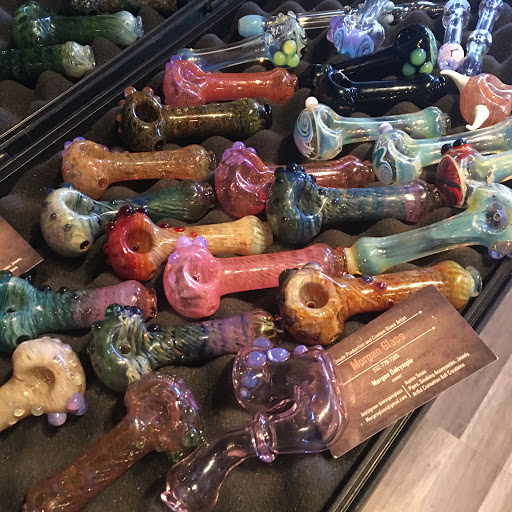 Tobacco Shop «Happy Clouds Smoke Shop», reviews and photos, 7205 N Lamar Blvd #200, Austin, TX 78752, USA