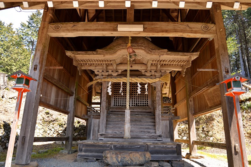 尾長野の八坂神社