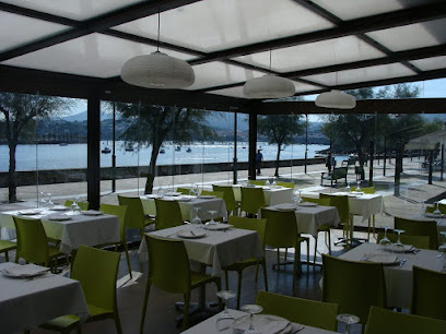 Restaurante Aratz - Itsasargi Kalea, 18, 20280 Hondarribia, Gipuzkoa, Spain