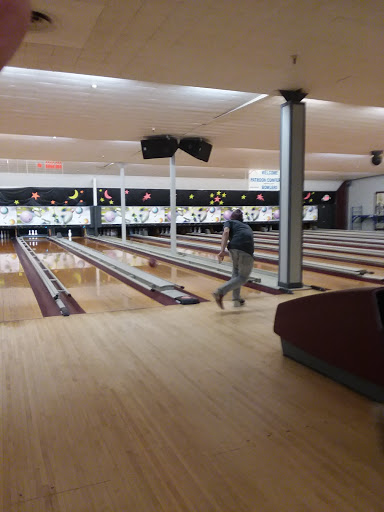 Bowling Alley «Hoebowl Bowling Center», reviews and photos, 305 W Bridge St, Catskill, NY 12414, USA