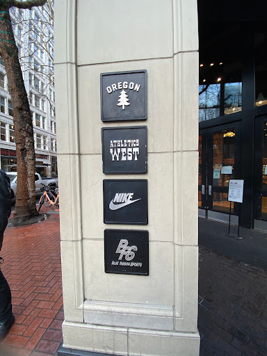 Clothing Store «Nike Portland», reviews and photos, 638 SW 5th Ave, Portland, OR 97201, USA