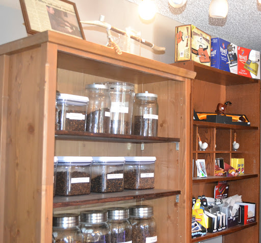 Tobacco Shop «J&M Tobacco and Vape», reviews and photos, 806 E Yelm Ave, Yelm, WA 98597, USA