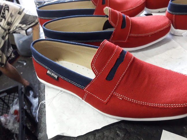 Opiniones de Tienda Bruce Shoes. en Guayaquil - Zapatería
