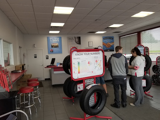 Tire Shop «Discount Tire Store - Taylorsville, UT», reviews and photos, 3665 W 5400 S, Taylorsville, UT 84129, USA