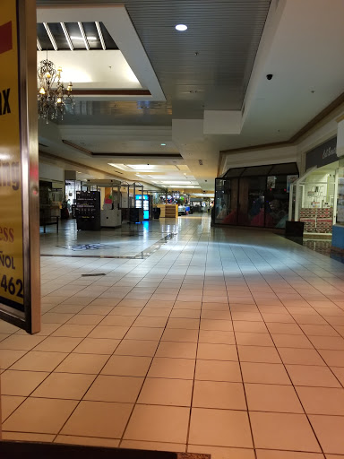 Shopping Mall «County Fair Fashion Mall», reviews and photos, 1264 E Gibson Rd E-500, Woodland, CA 95776, USA