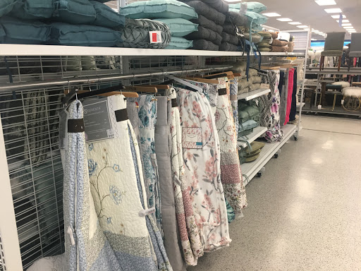 Clothing Store «Ross Dress for Less», reviews and photos, 104 Vintage Way, Novato, CA 94945, USA