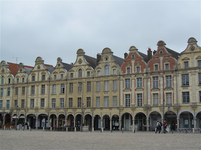 Photo du Banque Caisse d'Epargne Arras Beffroi à Arras