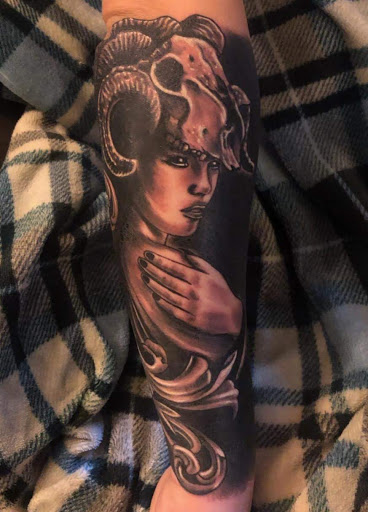 Tattoo Shop «Breaking Ink», reviews and photos, 158 NE 2nd Ave, Hillsboro, OR 97124, USA