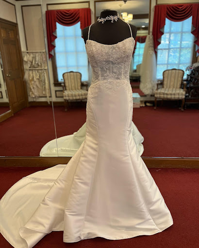 Bridal Shop «Andrews Bridal Shoppe & Tuxedo Central», reviews and photos, 2806 Montgomery Hwy, Dothan, AL 36303, USA