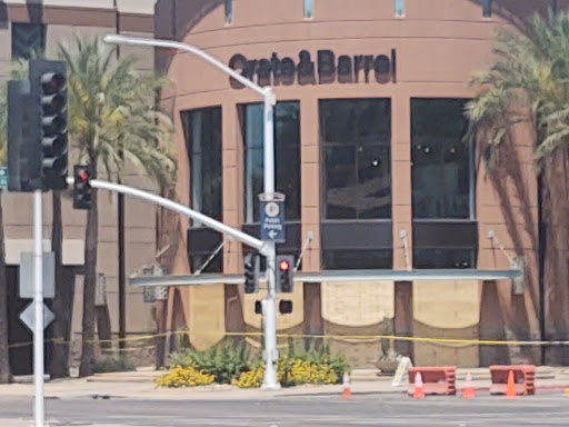 Shopping Mall «Scottsdale Waterfront», reviews and photos, 7135 E Camelback Rd #165, Scottsdale, AZ 85251, USA