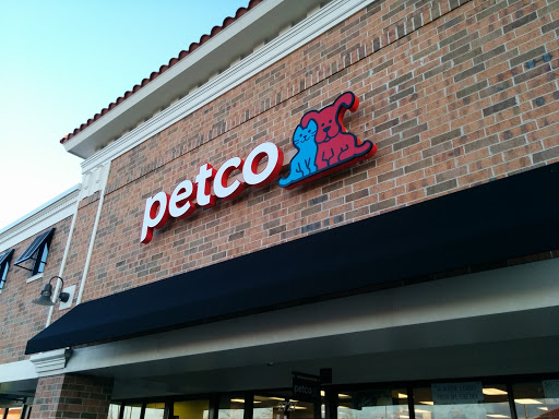 Pet Supply Store «Petco Animal Supplies», reviews and photos, 2727 Pfingsten Rd #8, Glenview, IL 60026, USA