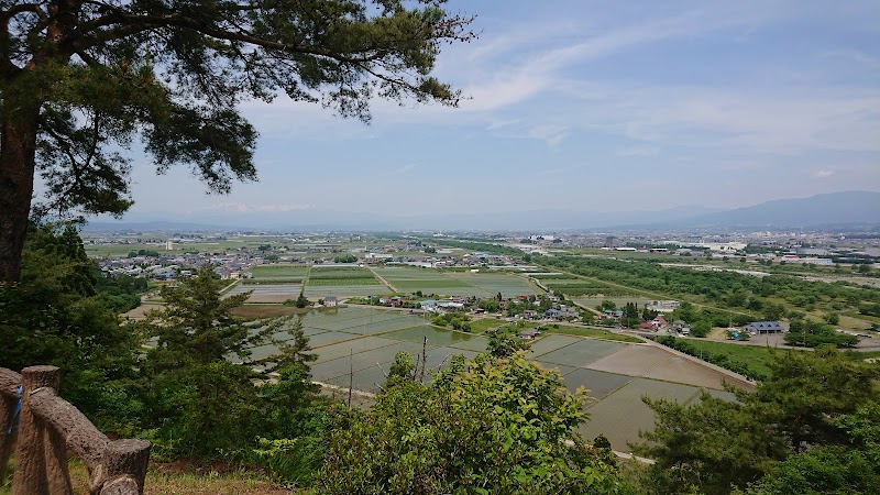 会津盆地一望のビューポイント