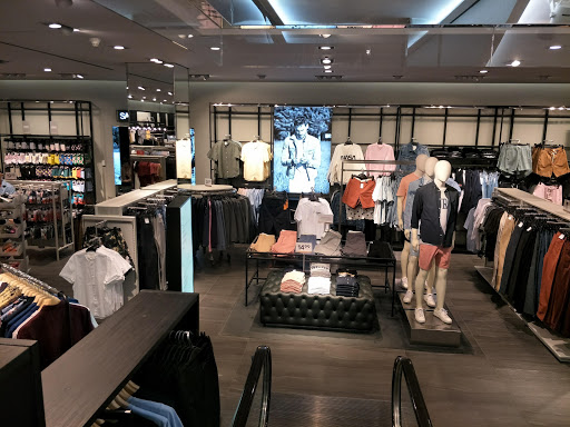 Magasins H&M Montreal