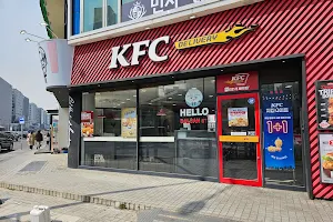 KFC 발산역점 image