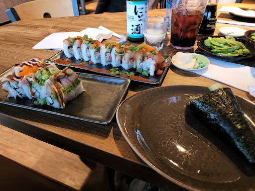 Sushi Restaurant «Mikuni Japanese Restaurant & Sushi Bar», reviews and photos, 4323 Hazel Ave, Fair Oaks, CA 95628, USA