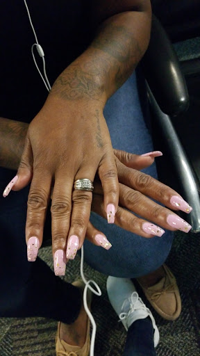 Nail Salon «New Nails Salon & Spa», reviews and photos, 2458 Wesley Chapel Rd, Decatur, GA 30035, USA