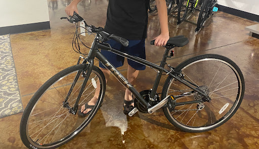 Bicycle Store «Trek Bicycle Store of West Phoenix», reviews and photos, 13085 W McDowell Rd, Avondale, AZ 85392, USA