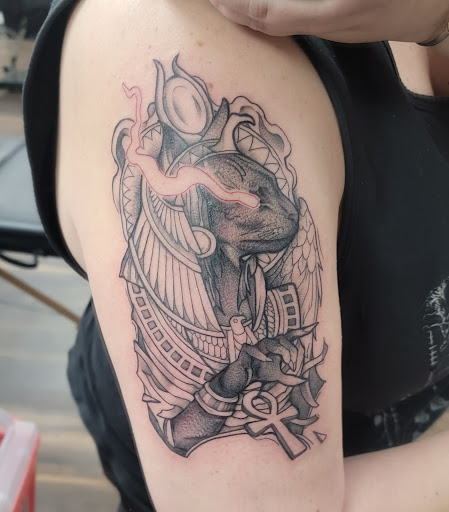 Find traveling tattoo ideas for your next unique tattoo in Ocala at The Tattoo Gallery of Ocala LLC