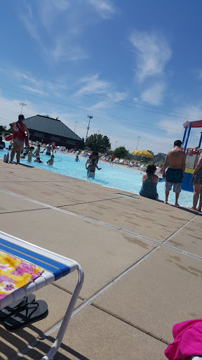 Water Park «White Water Canyon Water Park», reviews and photos, 8221 W 171st St, Tinley Park, IL 60477, USA