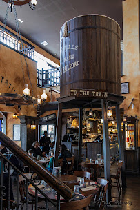 Atmosphère du Restaurant de grillades à l'américaine Old Wild West à Vaulx-en-Velin - n°3